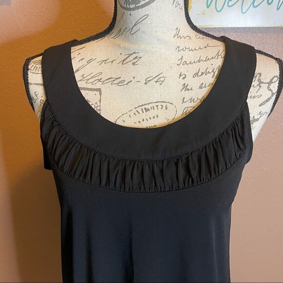 Rafaela black ruffle sleeveless top - Picture 2 of 7